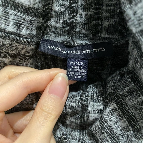 American Eagle Outfitters grey mockneck sweater M - Picture 4 of 5